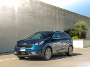 Kia Niro entra nel GUINNESS WORLD RECORDS™ per il più basso consumo fra le vetture ibride