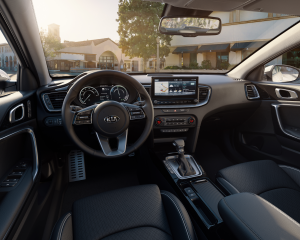 kia_ceed_sw_phev_my20_main_interior_16023_94886