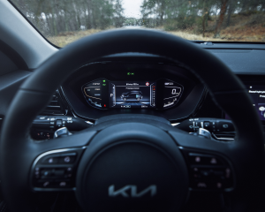 Kia-Niro-MY22---wnetrze-(1)