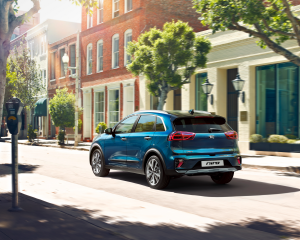 kia_niro_my20_3_4_rear_driving_14985_87904_2