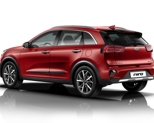 1_kia_niro_hev_my20_7_8_rear_view_runway_red_cr5_15838_93139_2