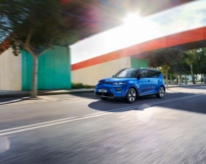 kia_soul_ev_my20_3_4_front_driving_14861_86803